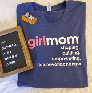 BRAND NEW GIRLMOM T-shirt